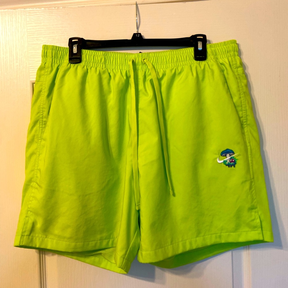 Mens Nike lime green shorts